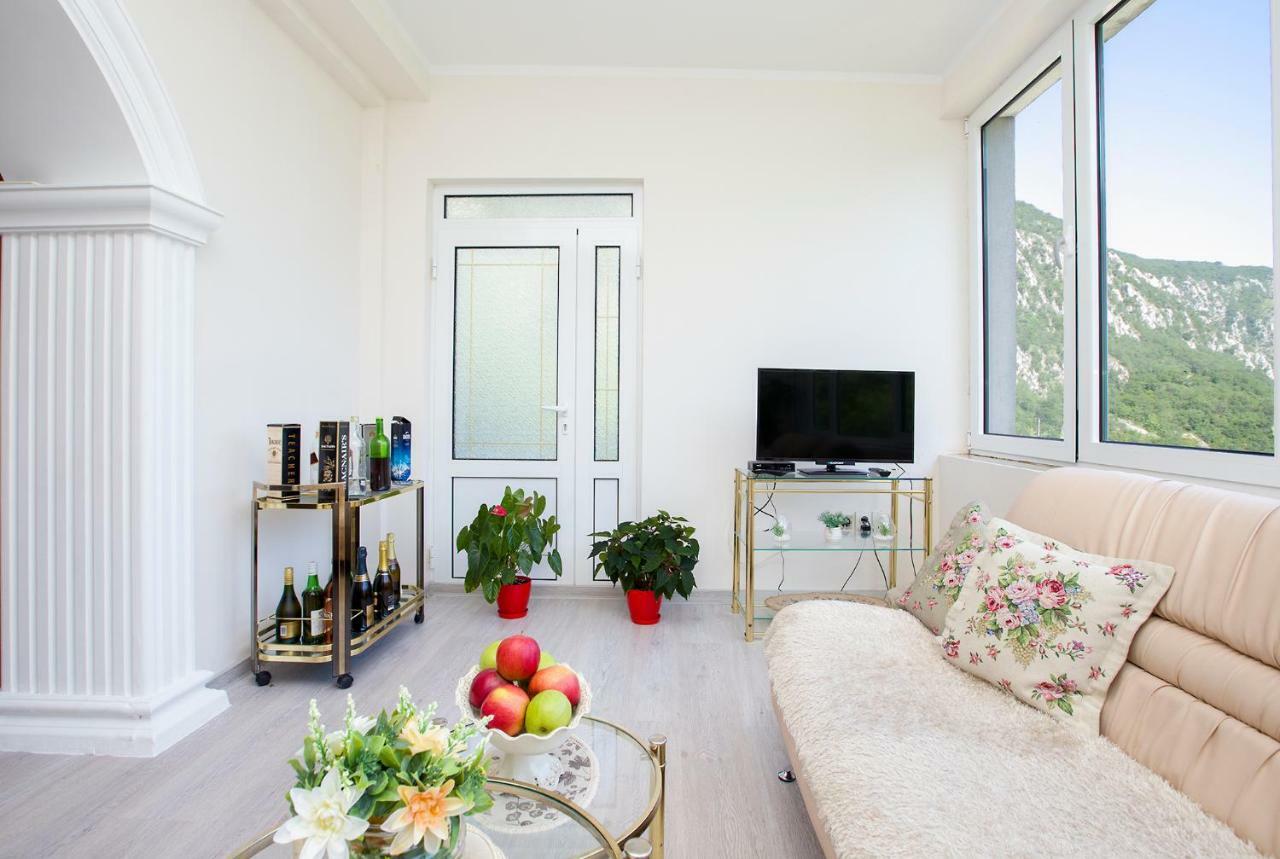 Apartments Vidikovac Inn Kotor Ngoại thất bức ảnh